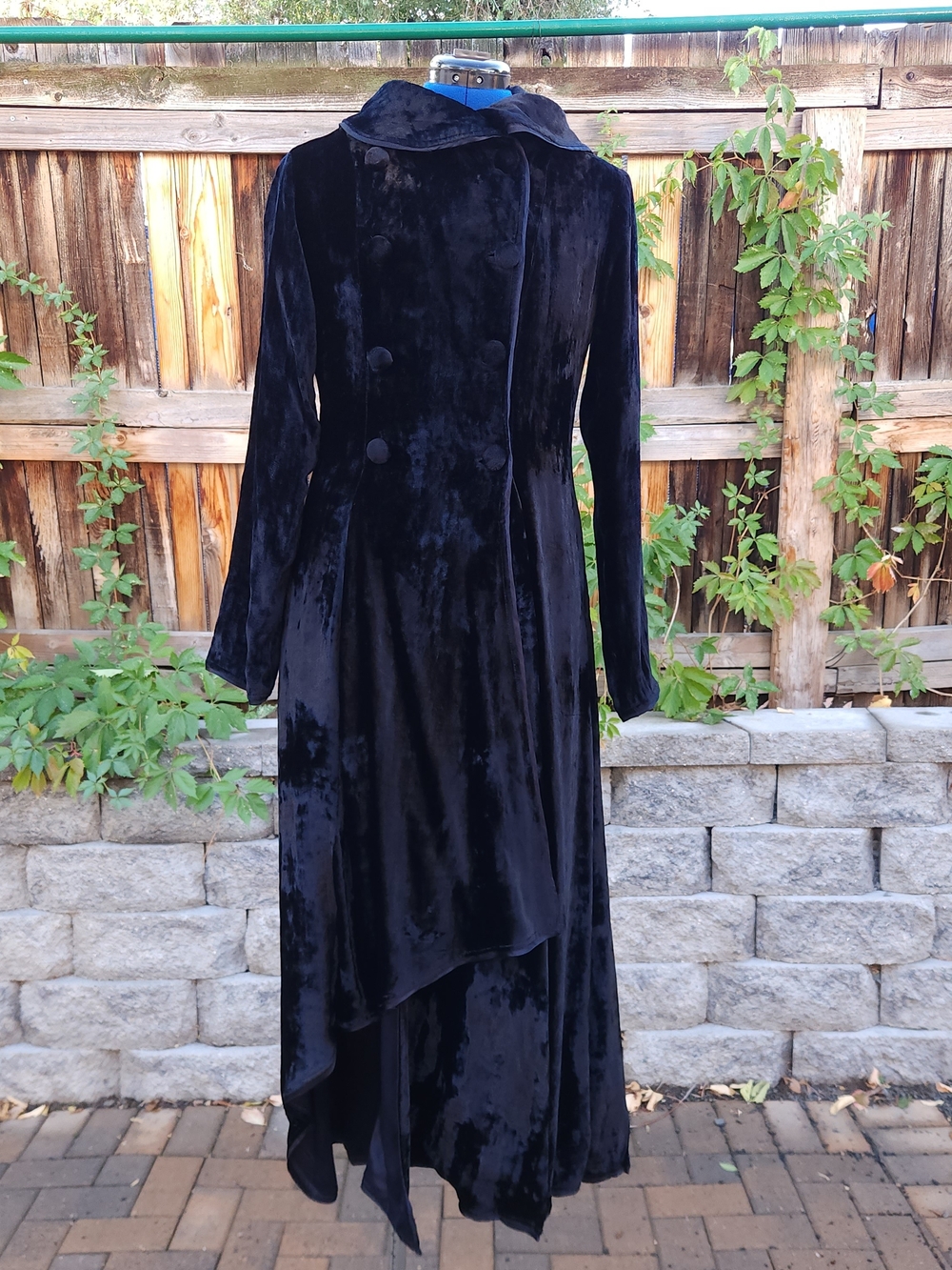 Nataya Elegant Black Velvet Asymmetric Hem Women's Coat Small